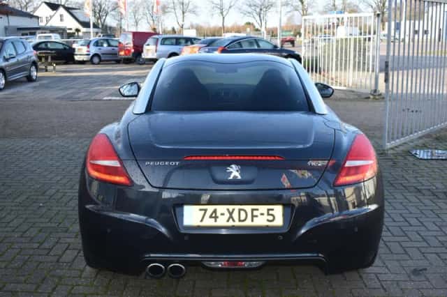 Peugeot RCZ (2012) thumbnail 4
