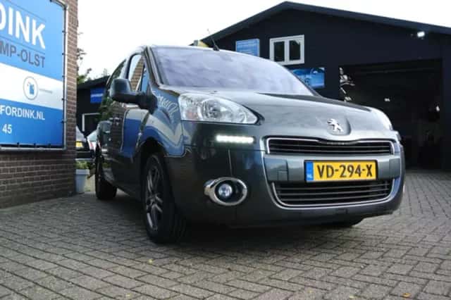 Peugeot Partner (2013) thumbnail 5