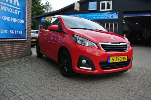 Peugeot 108 (2015) thumbnail 5
