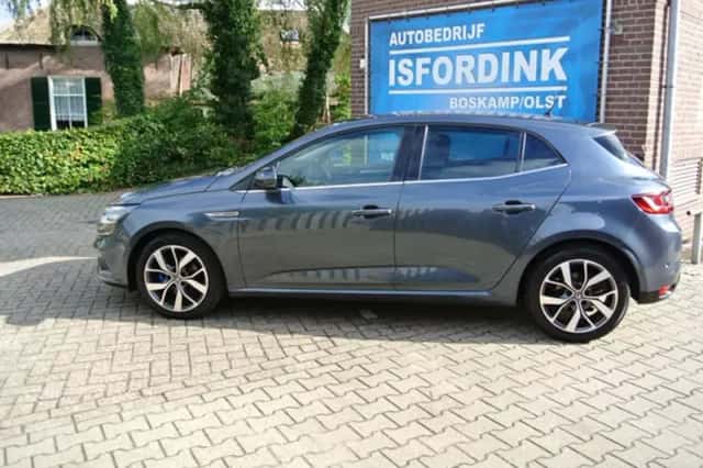 Renault Mégane (2017) thumbnail 2