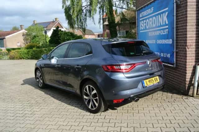 Renault Mégane (2017) thumbnail 3