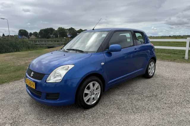 Suzuki Swift (2008) thumbnail 1