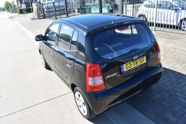Kia Picanto (2007) thumbnail 5