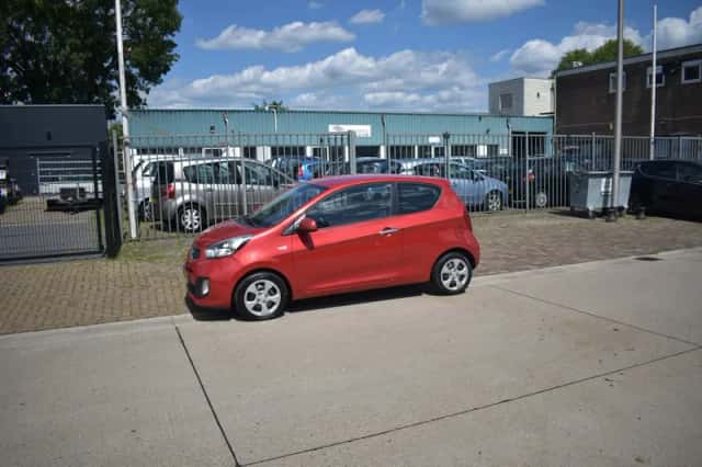 Kia Picanto (2011) thumbnail 1