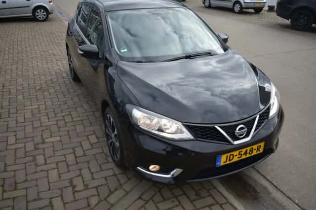 Nissan Pulsar (2016) thumbnail 3