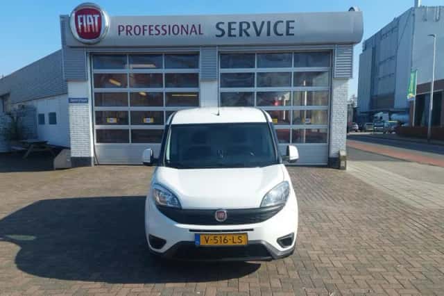 Fiat Doblò (2016) thumbnail 1