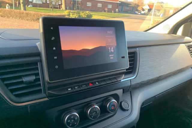 Nissan Primastar (2023) thumbnail 2