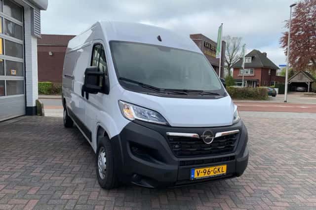 Opel Movano (2024) thumbnail 2