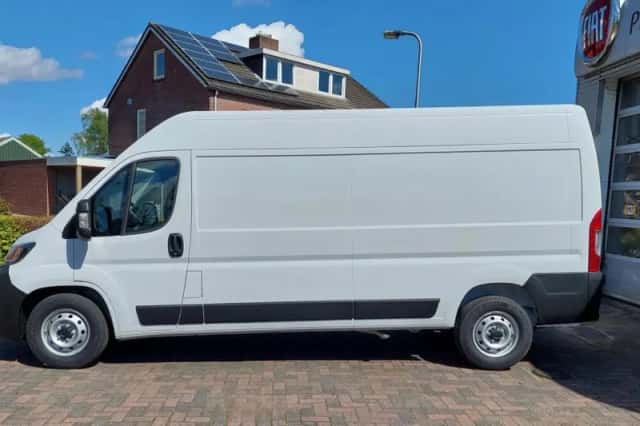 Fiat Ducato (2023) thumbnail 2