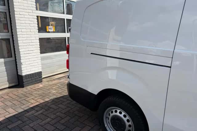 Opel Vivaro (2022) thumbnail 4