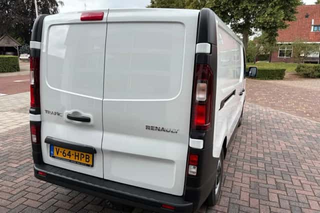 Renault Trafic (2023) thumbnail 6