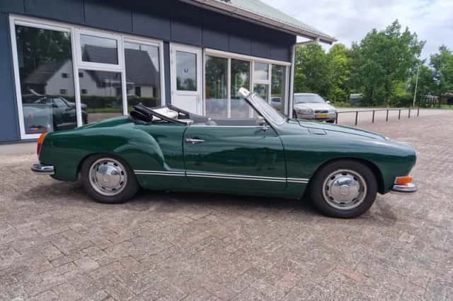 Volkswagen Karmann (1973) thumbnail 2