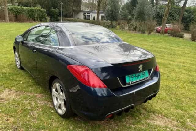Peugeot 308 (2010) thumbnail 4