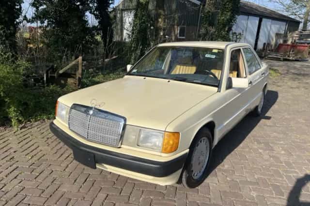 Mercedes-Benz 190-Serie (1991) thumbnail 1