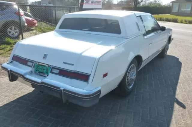 Oldsmobile Toronado (1980) thumbnail 5