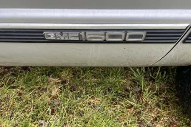 GMC Sierra (1997) thumbnail 6