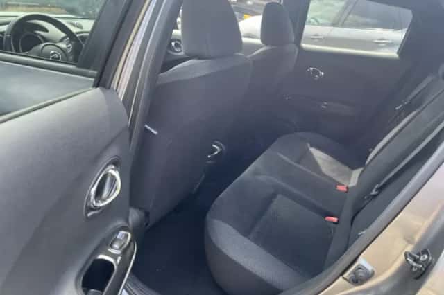 Nissan Juke (2014) thumbnail 4