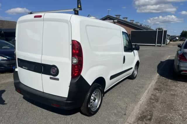 Fiat Doblò (2023) thumbnail 4