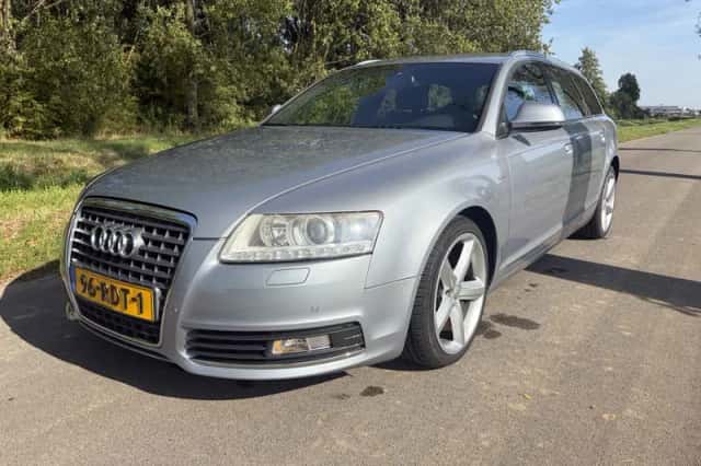 Audi A6 (2011) thumbnail 1