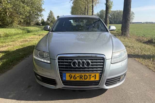 Audi A6 (2011) thumbnail 5