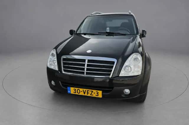 SsangYong Rexton (2007) thumbnail 2