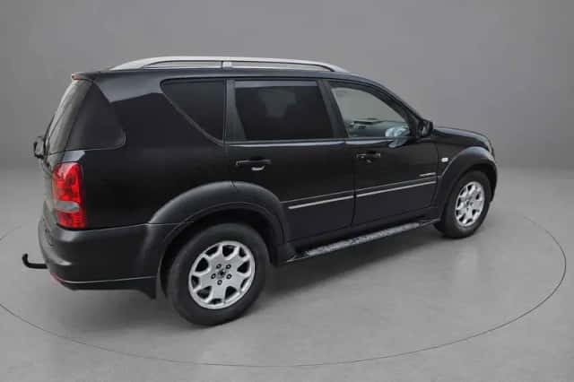 SsangYong Rexton (2007) thumbnail 6