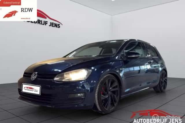 Volkswagen Golf (2013) thumbnail 1