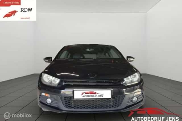Volkswagen Scirocco (2008) thumbnail 2