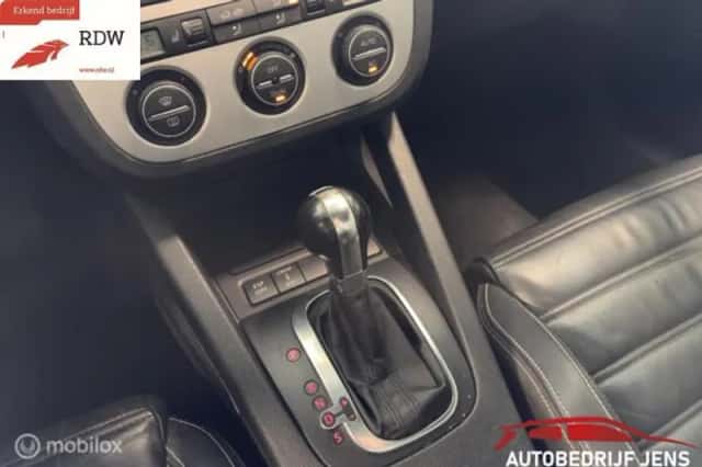 Volkswagen Scirocco (2008) thumbnail 4