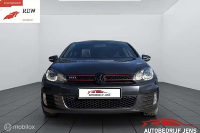 Volkswagen Golf (2014) thumbnail 2