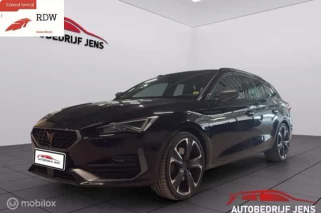 CUPRA Leon (2022) thumbnail 1