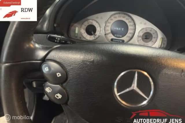 Mercedes-Benz CLK-Klasse (2008) thumbnail 6