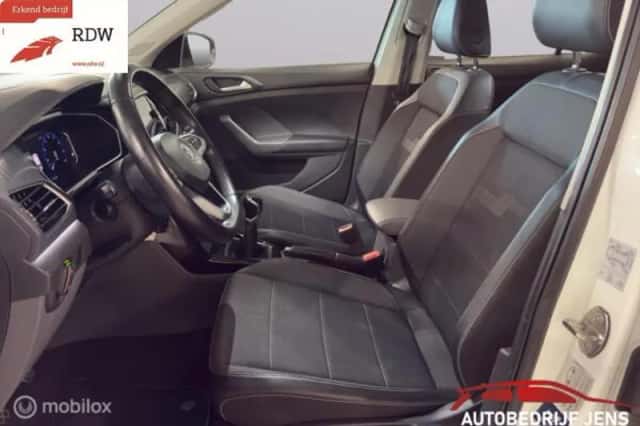 Volkswagen T-Cross (2019) thumbnail 5