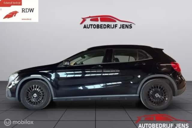 Mercedes-Benz GLA-Klasse (2019) thumbnail 3