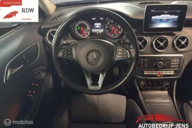Mercedes-Benz GLA-Klasse (2019) thumbnail 5