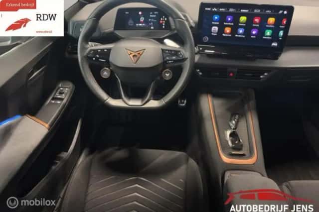 CUPRA Born (2023) thumbnail 5