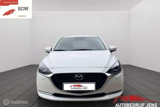 Mazda 2 (2020) thumbnail 2