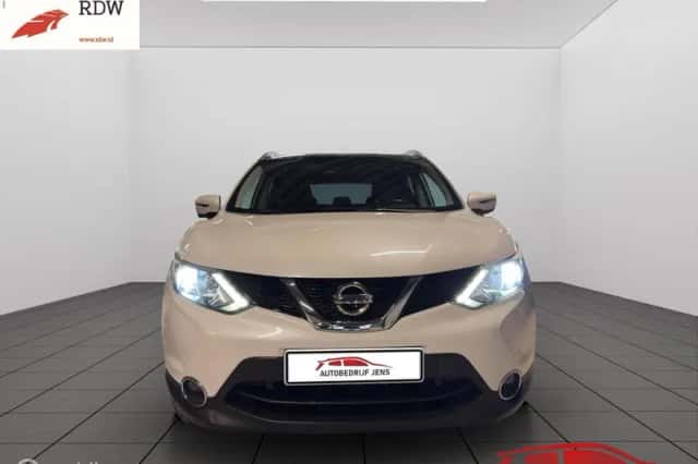 Nissan Qashqai (2017) thumbnail 2