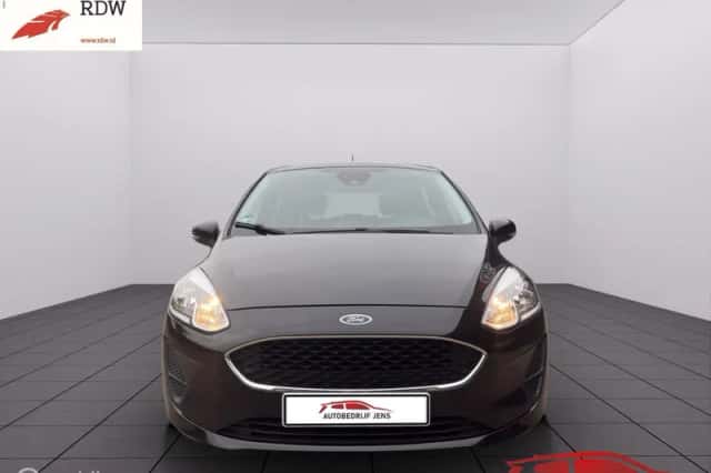 Ford Fiesta (2017) thumbnail 2