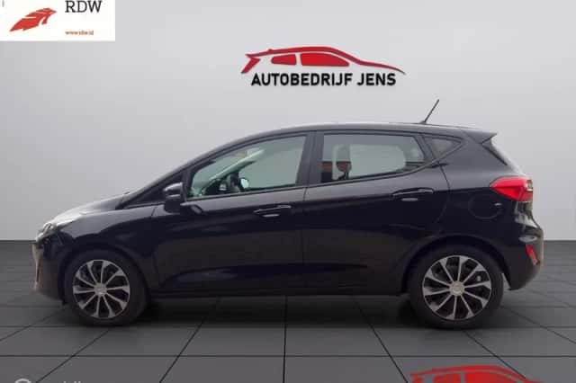 Ford Fiesta (2017) thumbnail 3