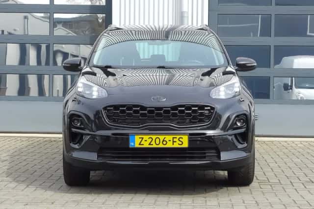Kia Sportage (2021) thumbnail 3