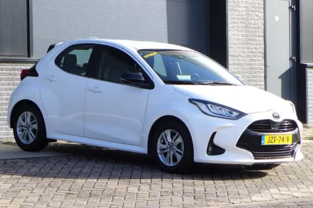 Mazda 2 (2023) thumbnail 5