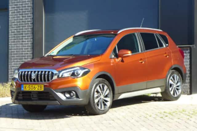 Suzuki S-Cross (2021) thumbnail 2
