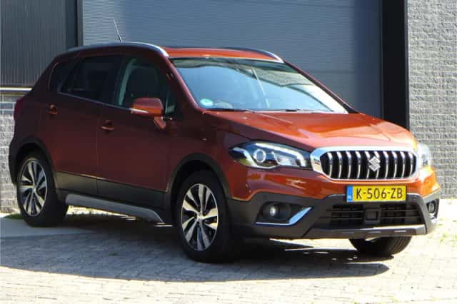 Suzuki S-Cross (2021) thumbnail 5