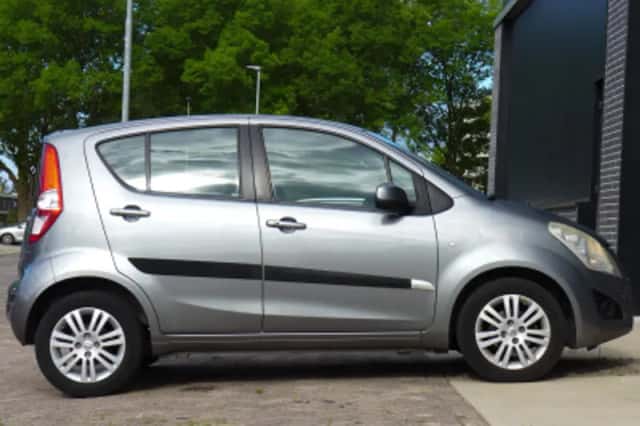 Suzuki Splash (2013) thumbnail 5