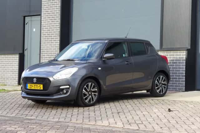 Suzuki Swift (2018) thumbnail 3