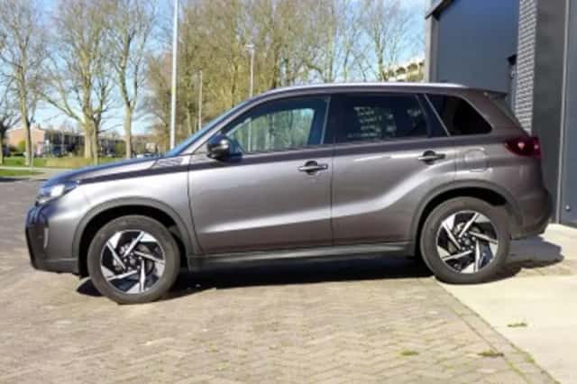 Suzuki Vitara (2025) thumbnail 2