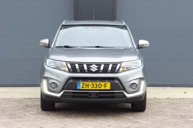 Suzuki Vitara (2019) thumbnail 3