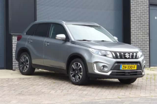 Suzuki Vitara (2019) thumbnail 3