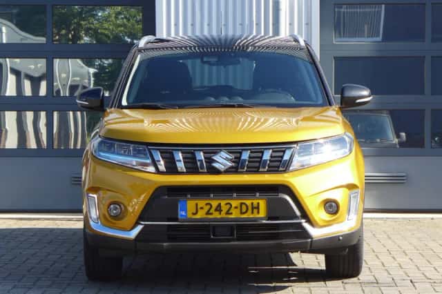 Suzuki Vitara (2020) thumbnail 3